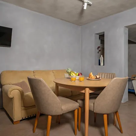Mia Nonna 1 Bedroom House